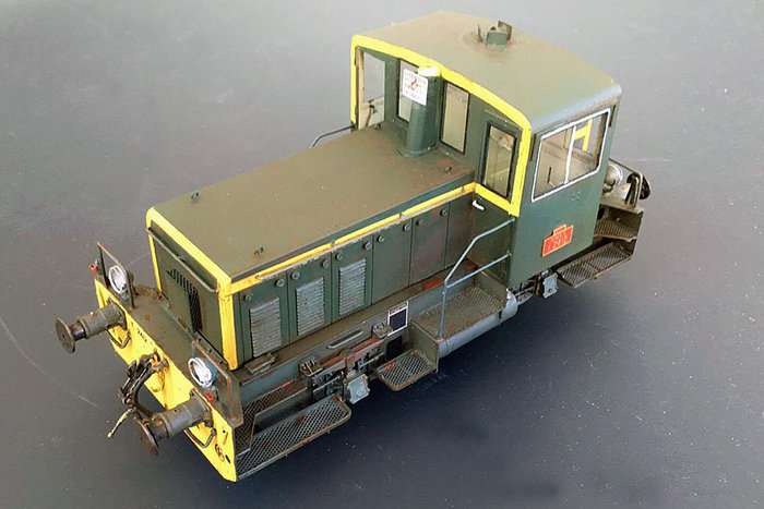 y2400.jpg